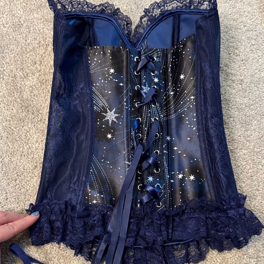 Adore Me Navy Star-Print Lace Bustier & Thong - Picture 6 of 6